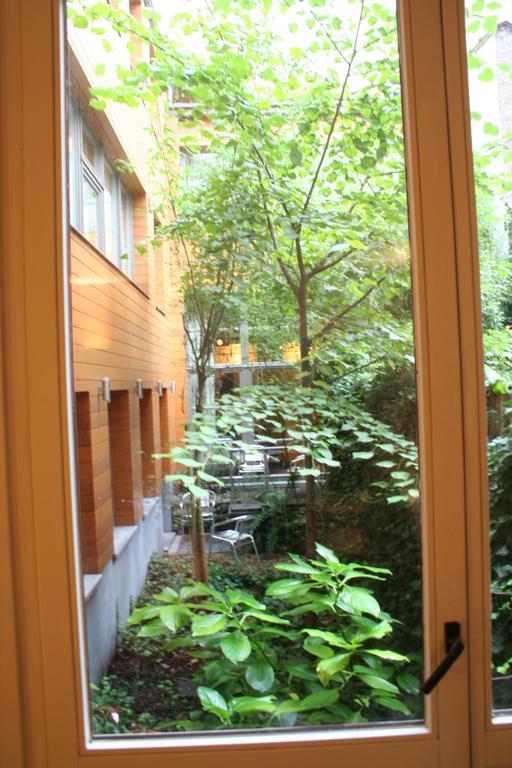 Bxlroom Guesthouse Brüksel Oda fotoğraf